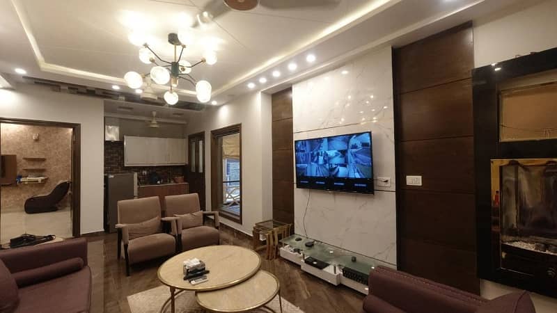 Urgent Sale 1 Kanal Like Brand New Fully Furnished With Basement Bungalow For Sale In DHA Phase 7 Q Block 6