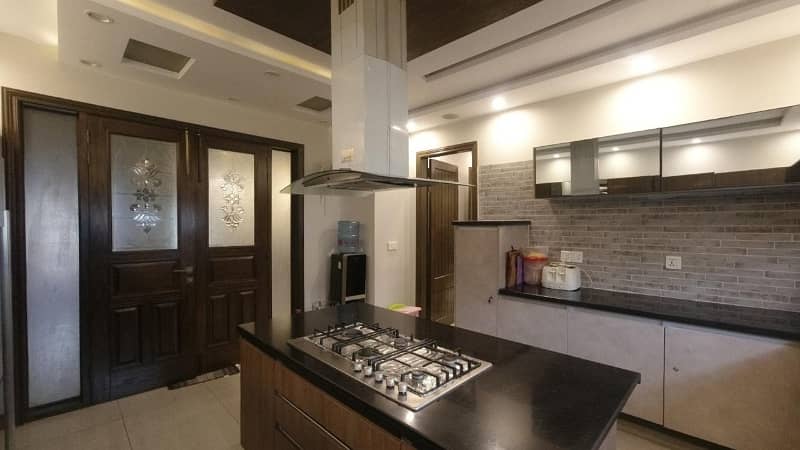 Urgent Sale 1 Kanal Like Brand New Fully Furnished With Basement Bungalow For Sale In DHA Phase 7 Q Block 7