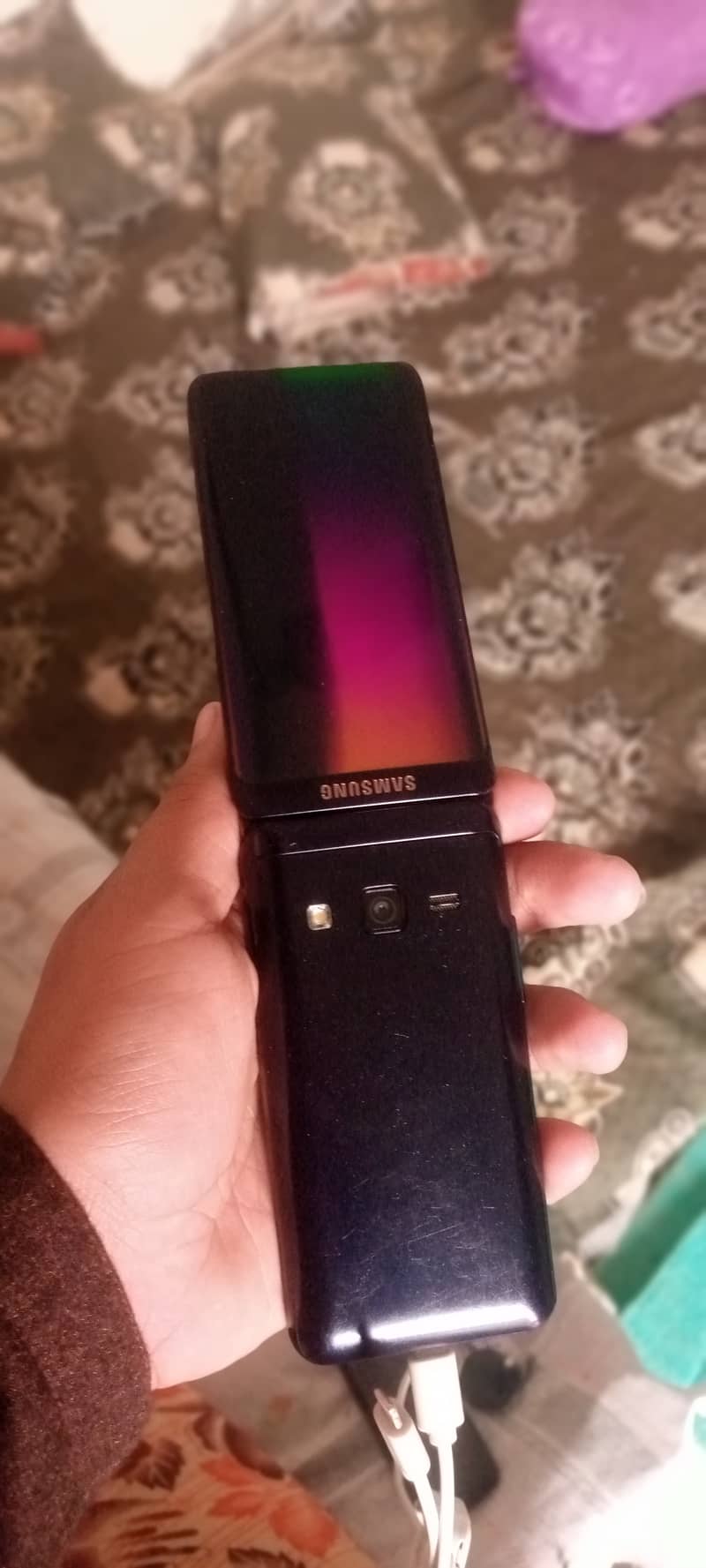 Samsung Folder 2 for Sale - Smooth Battery, High-Quality LCD! 2