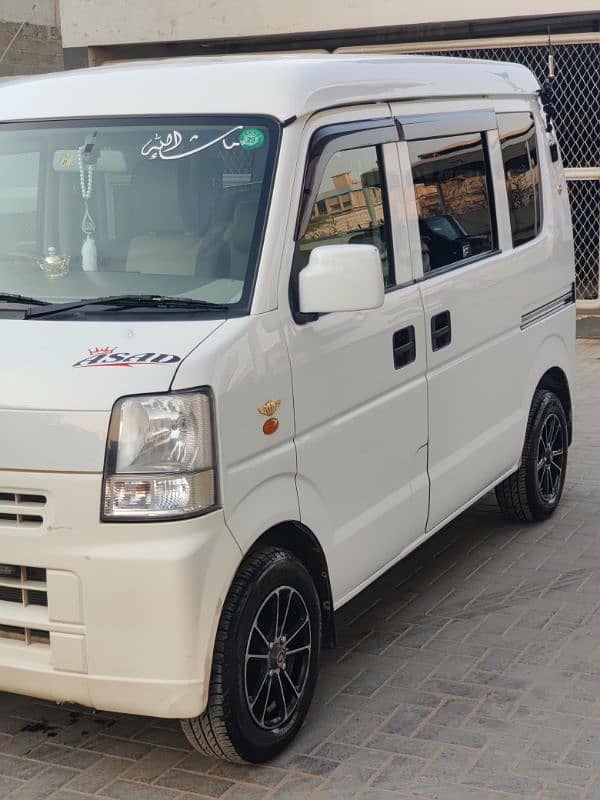 Suzuki Every 2012 . . Hijet . . Nissan clipper 4