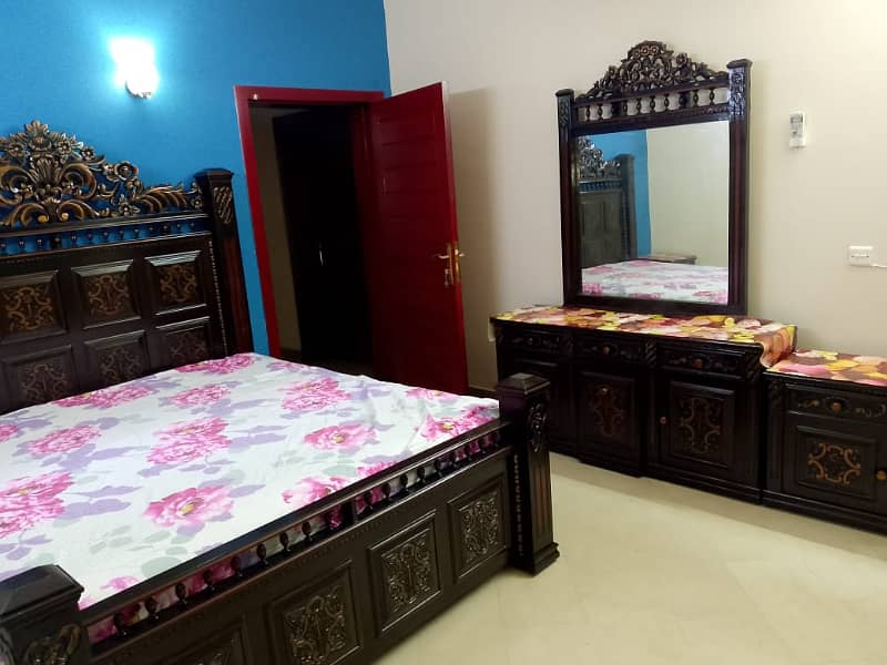 20 Marla House In Central DHA Phase 5 - Block B For Rent 10