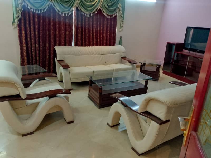 20 Marla House In Central DHA Phase 5 - Block B For Rent 12