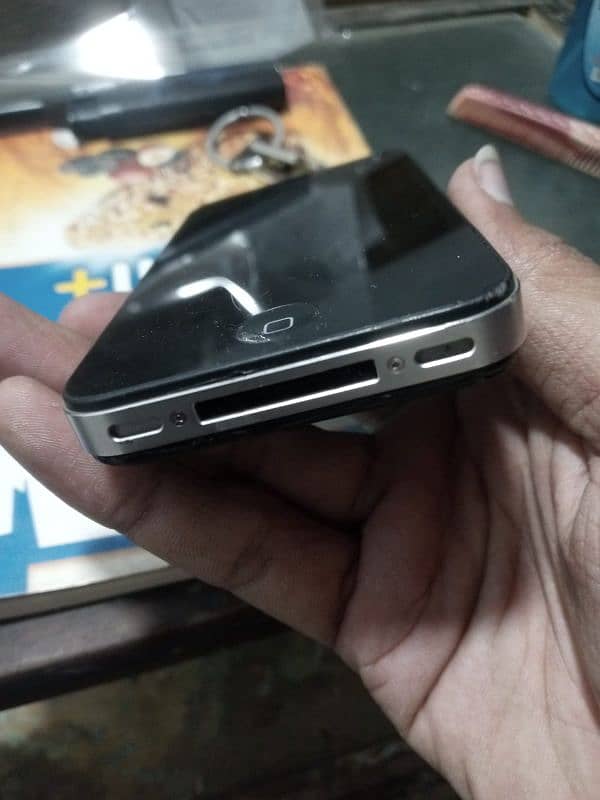 Iphone 4s 64Gb Only 4000Rs 4