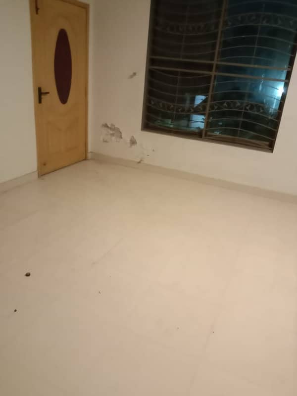 12 MARLA UPPER PORTION FOR RENT AT THE HOT LOCATION OF JOHAR TOWN 7