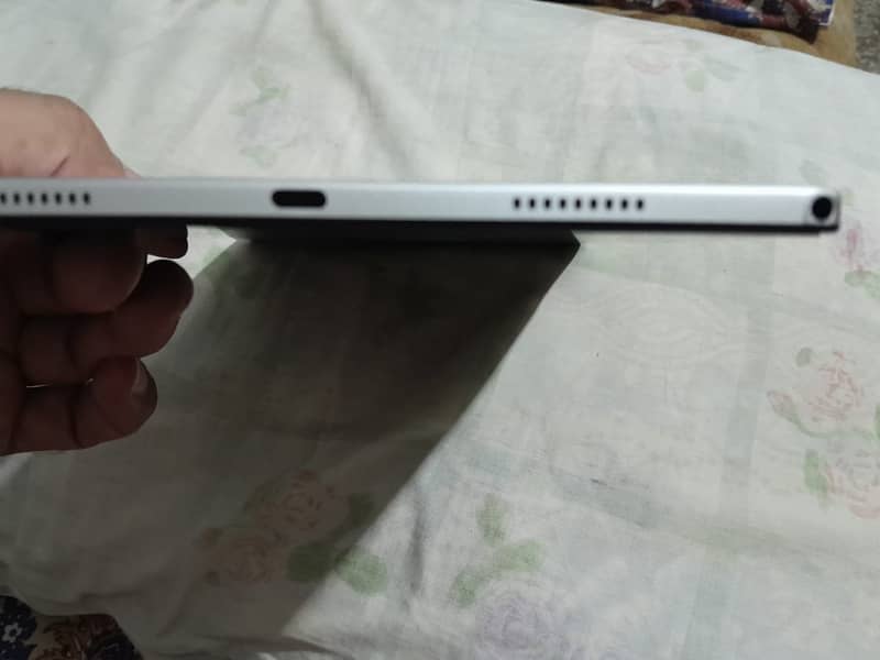 Samsung A8 Tablet with Zero Scratch 2