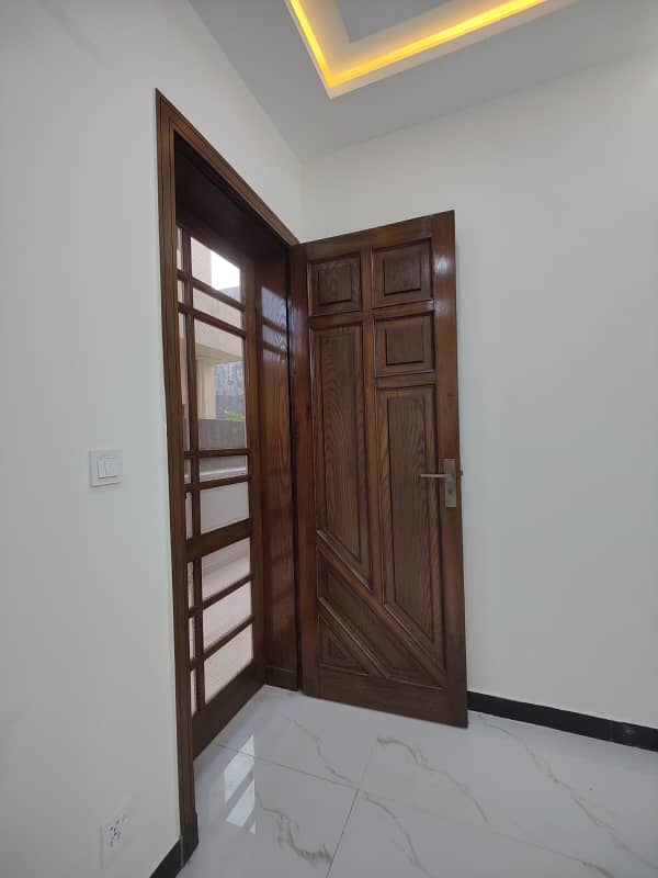 Beautiful Double Story 10 Marla House Available For Sall In F-15 Islamabad 4