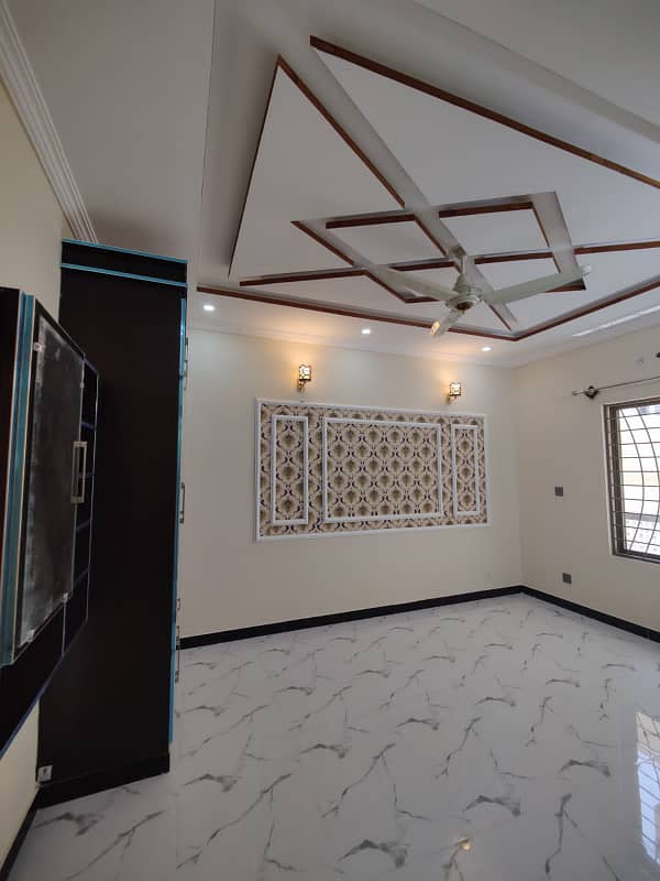 7 Marla Brand New House Availabe For Sale in G-15 Islamabad. 2