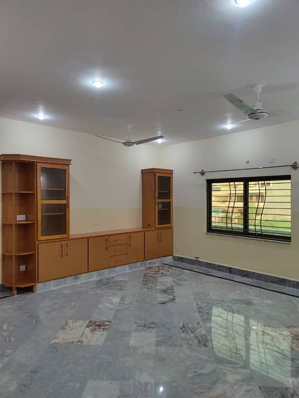 12 Marla Brand New Upper Portion Availabe For Rent in G-15 Islamabad. 3