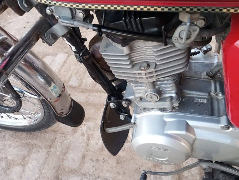 honda 125 bic for sale 22 modal 03451400338 03464952094 3