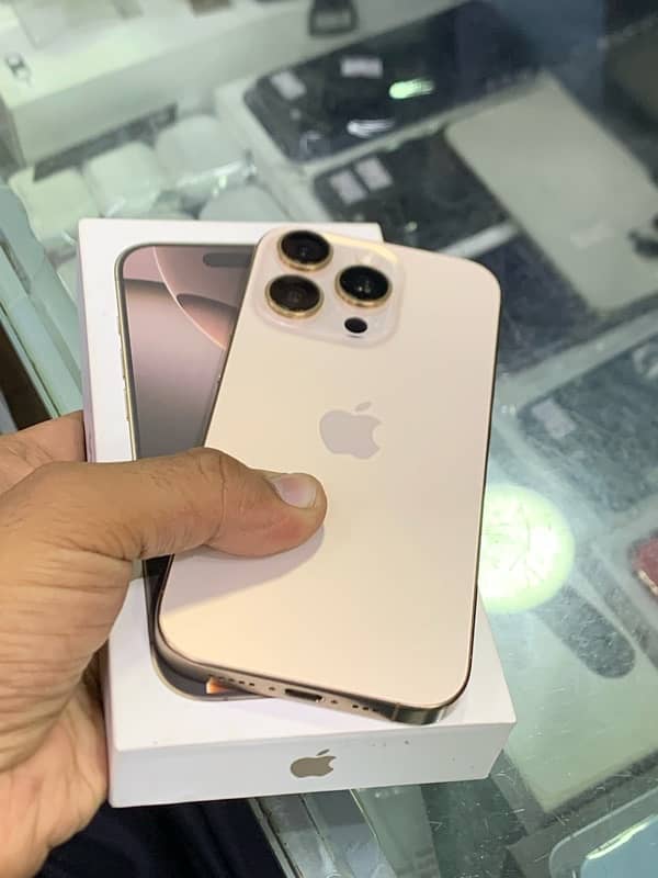 Iphone 16 pro Desert Titanium non pta only 10 time charged 0