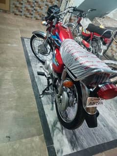 Honda 125 Total janman Urgent sale (03099019119)