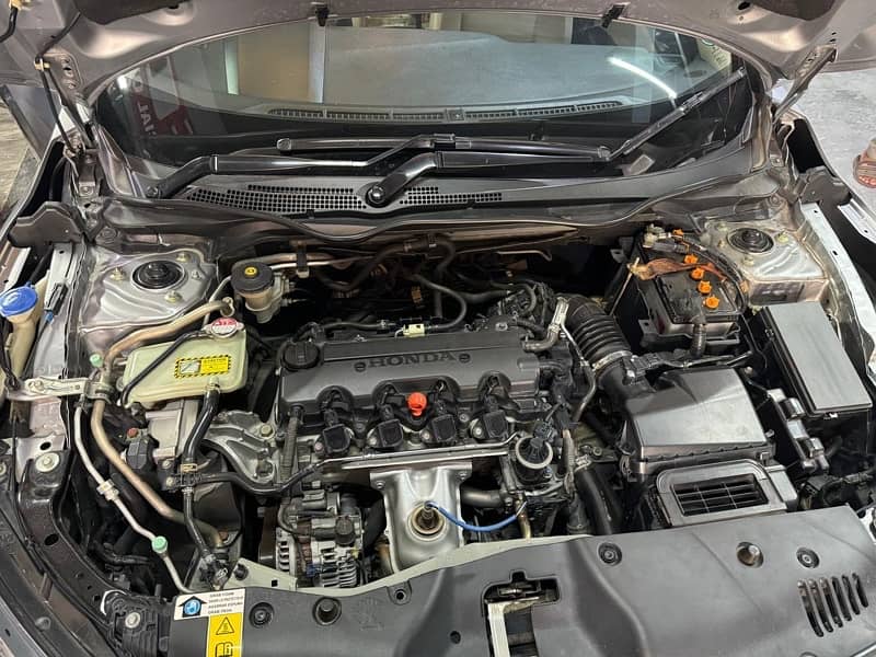 Honda Civic VTi Oriel Prosmatec 2019 12