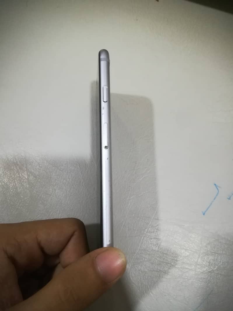 Apple iPhone 6 2