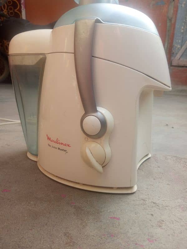 moulinex brand pure fruit juice maker 0