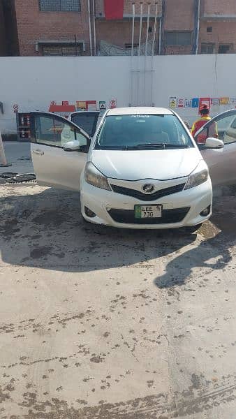 Toyota Vitz 2015 8