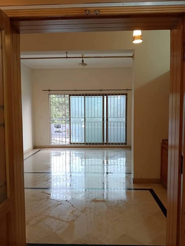 35*70 Luxury Upper Portion Available For Rent In G 14 7