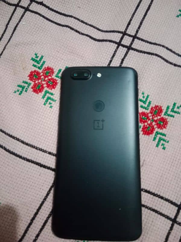 one plus 5T/8+128 lush condition 0