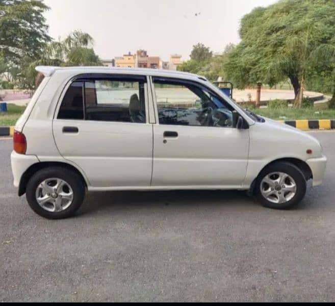 Daihatsu Cuore 2004 2