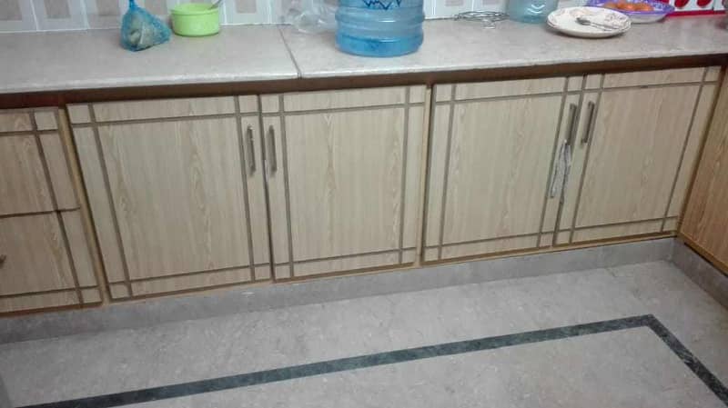 1 bed room with attach wash room kitchen for rent 5