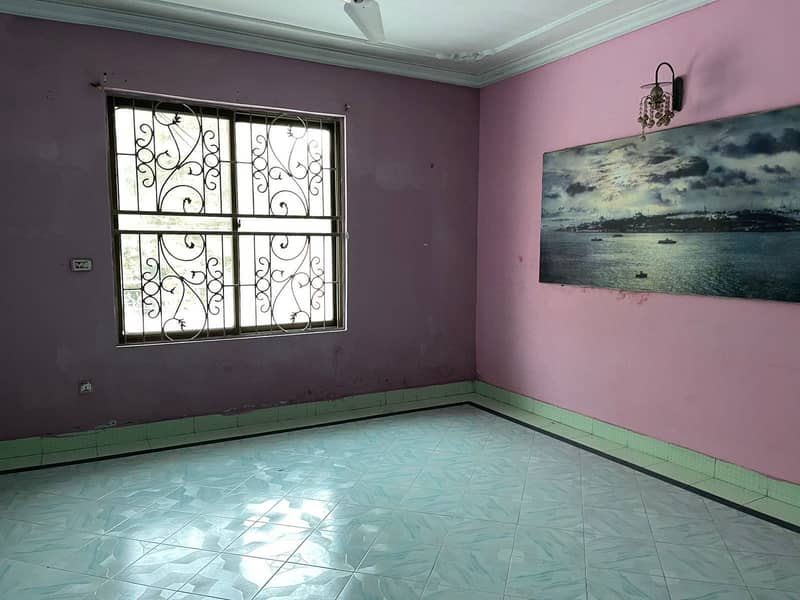 Johar Town 1 Kanal Double Storey House Tile Floor 6 Bedroom Best For IT Office &Amp;Amp; ETC 11