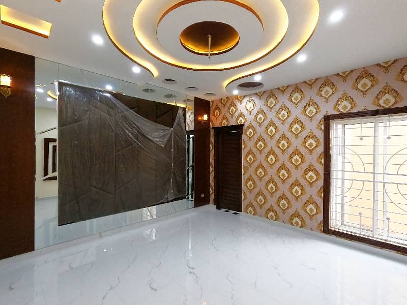 A Palatial Residence House For Sale In Johar Town Phase 2 - Block H3 Lahore 14