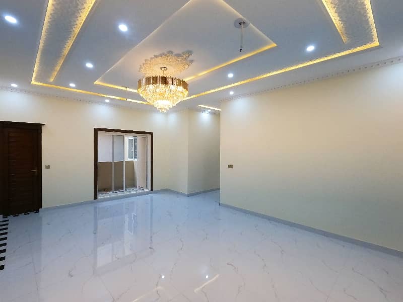 A Palatial Residence House For Sale In Johar Town Phase 2 - Block H3 Lahore 26