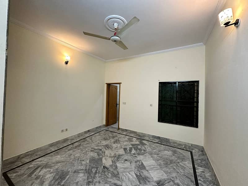 A Well Designed House Is Up For sale In An Ideal Location In Lahore 2