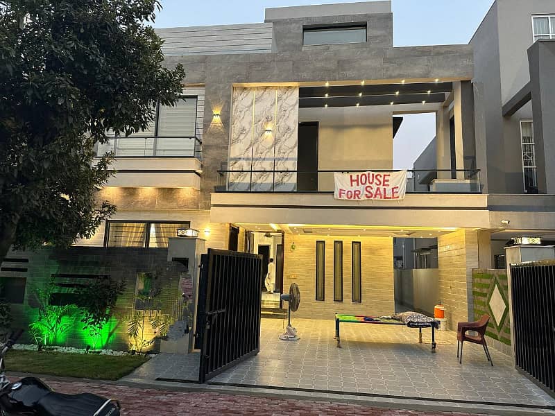 10 Marla Beautiful Luxury House For Sale In Nargis Block Bahria Town Lahore 0