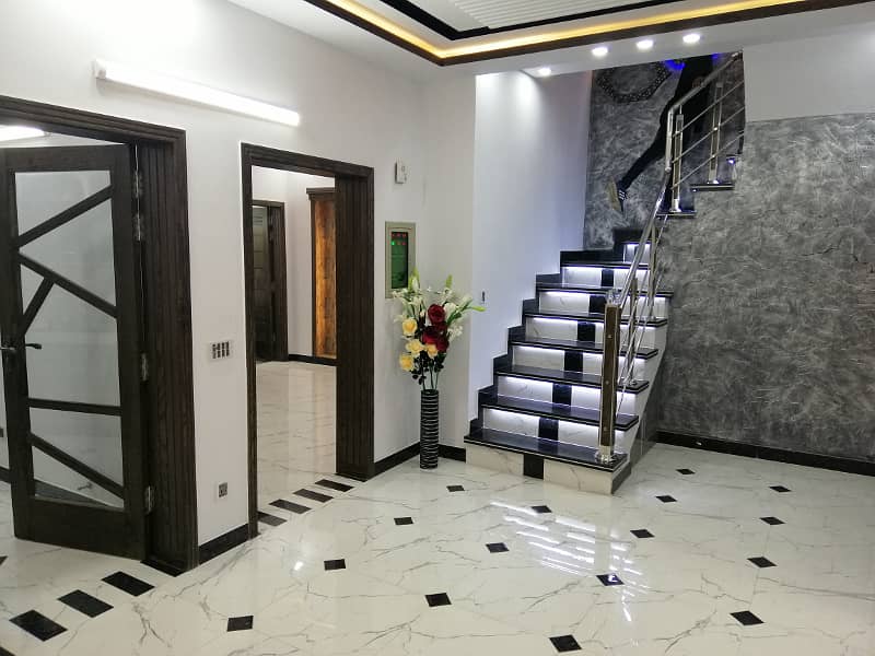 5 Marla Beautiful Luxury House For Sale In Cc Block Bahria Town Lahore 6