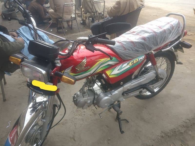 Honda CD 70 very good condition 4