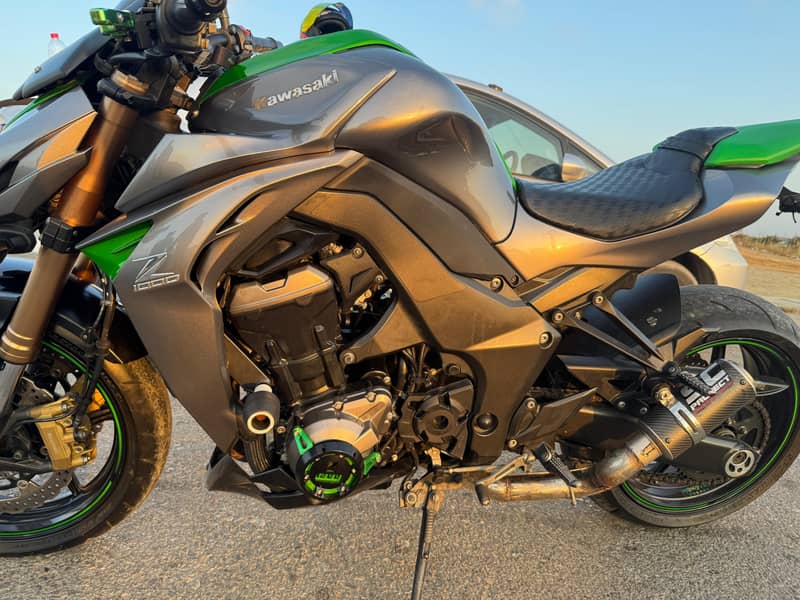 Kawasaki Z1000 | Model 2014 | Urgent Sale | Total Geniue 1