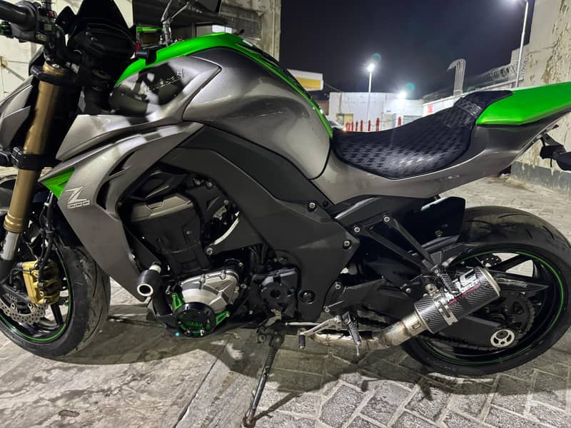 Kawasaki Z1000 | Model 2014 | Urgent Sale | Total Geniue 15