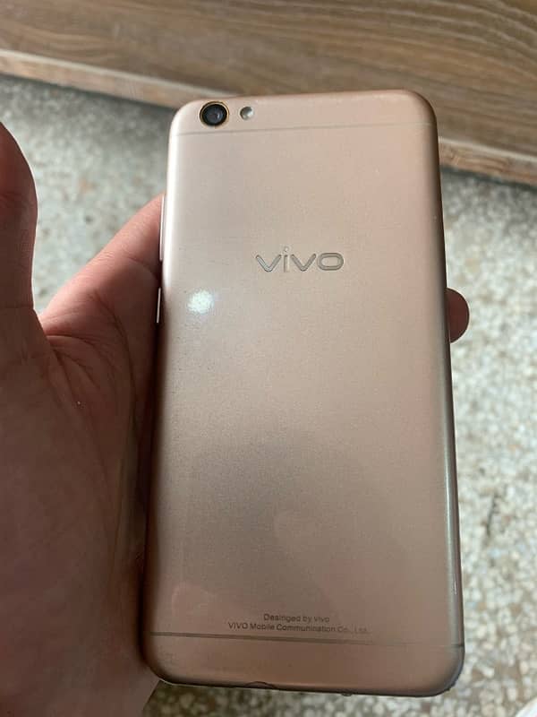 vivo y67  4/64 Gb only phone full oky 2