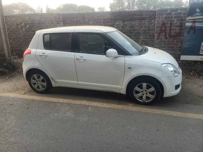 Suzuki Swift 2019 1.3DLX 1