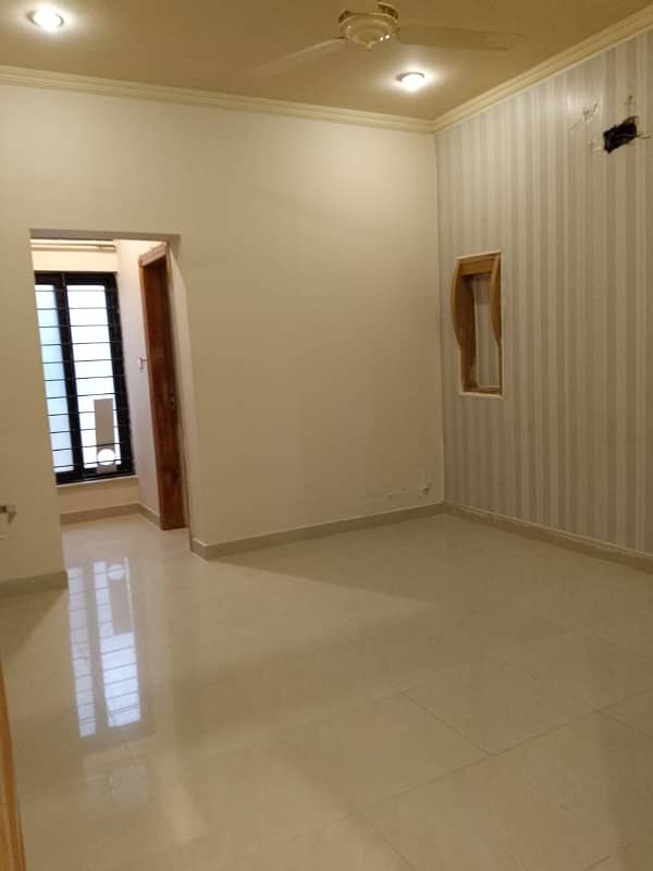 Beautiful Ground portion available for rent in f11 markaz Islamabad 2bedroom with attached bathroom 2