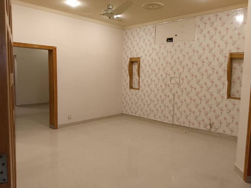 Beautiful Ground portion available for rent in f11 markaz Islamabad 2bedroom with attached bathroom 5