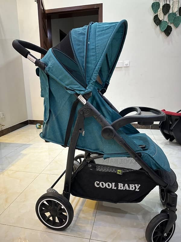 Stroller in Excellent Condition 5