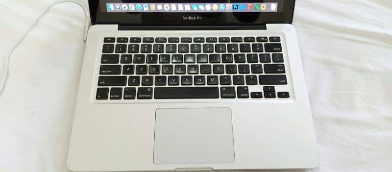 MACBOOK PRO MODEL Intel Core i7 MID 2012 8RAM 750HDD 3