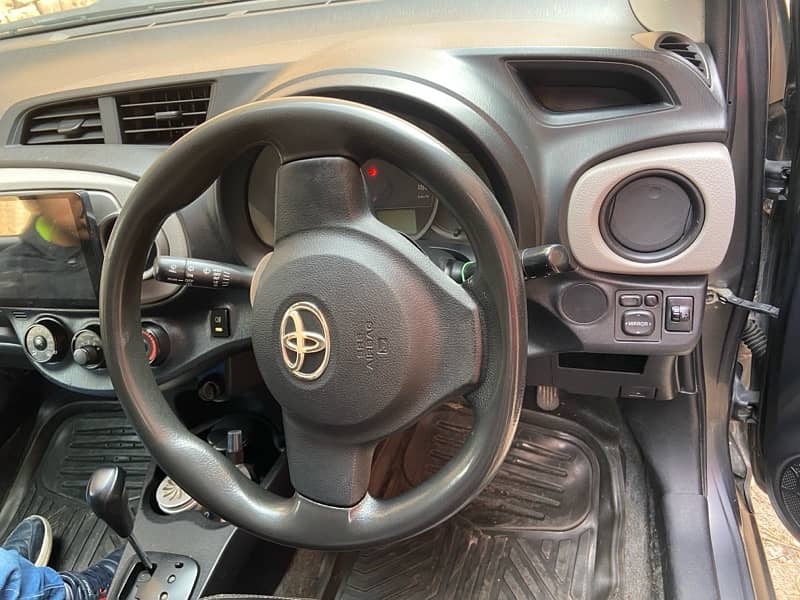 Toyota Vitz 2016 4