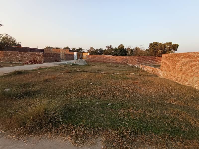 6.5 Marla Residential Plot Available For Sale In Shadiwal Near Main Road, City Gujrat 3