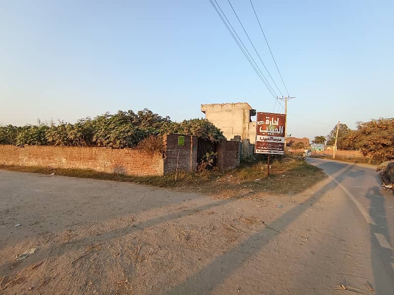 6.5 Marla Residential Plot Available For Sale In Shadiwal Near Main Road, City Gujrat 4