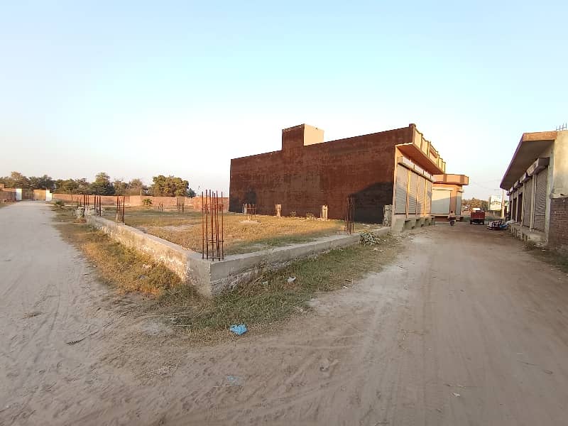 6.5 Marla Residential Plot Available For Sale In Shadiwal Near Main Road, City Gujrat 13