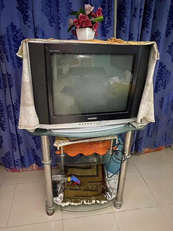 original Samsung 21 inch tv with tv trolley 0