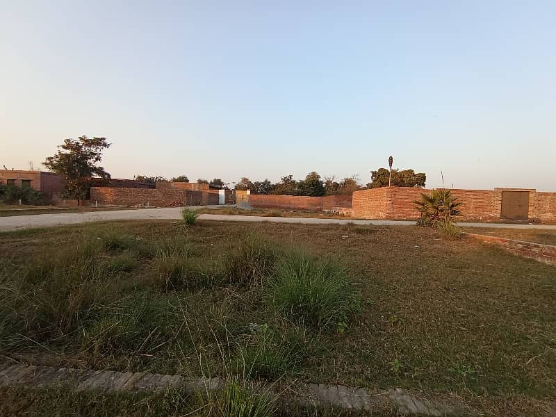 7 Marla Residential Plot Available For Sale In Shadiwal Near Main Road, City Gujrat 3