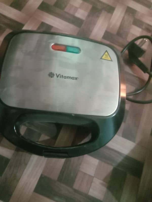 Vitamax sandwich maker 1