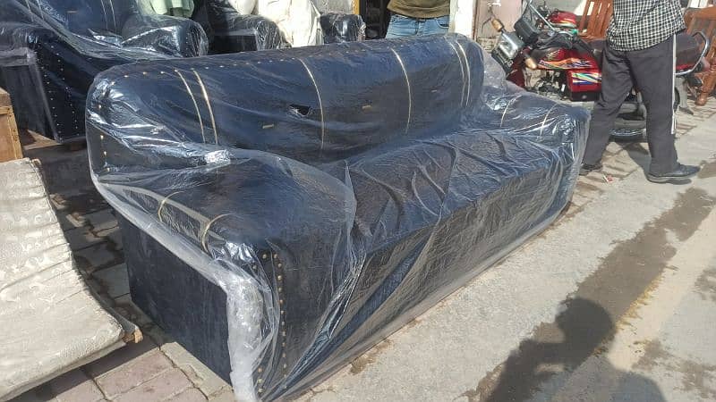 5 Sofa set New Black velvet 4