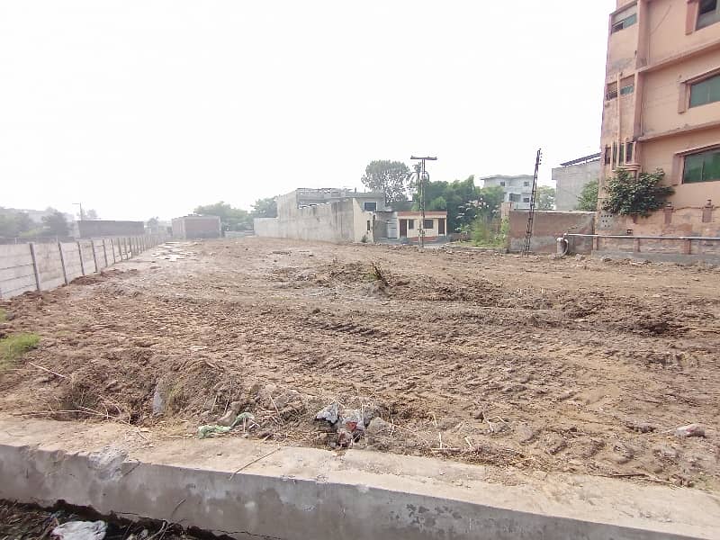 4 Kanal Commercial Plot Available for sale in Main Grand Trank Road Right Side of Anmol Marriage Hall, City Gujrat 10