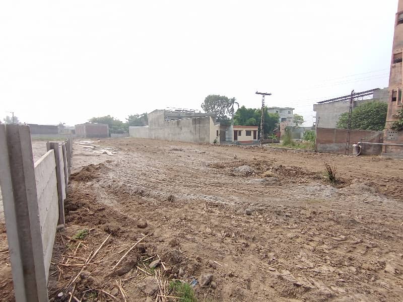 4 Kanal Commercial Plot Available for sale in Main Grand Trank Road Right Side of Anmol Marriage Hall, City Gujrat 13