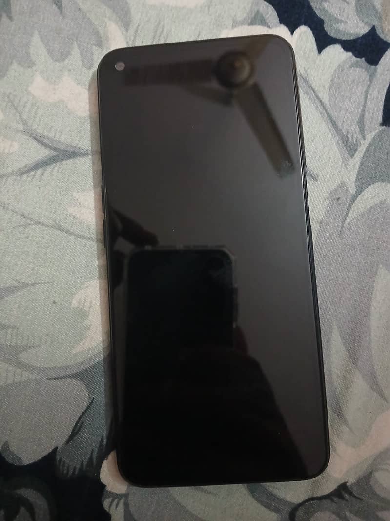 OPPO A52 in 10/9 condition 9