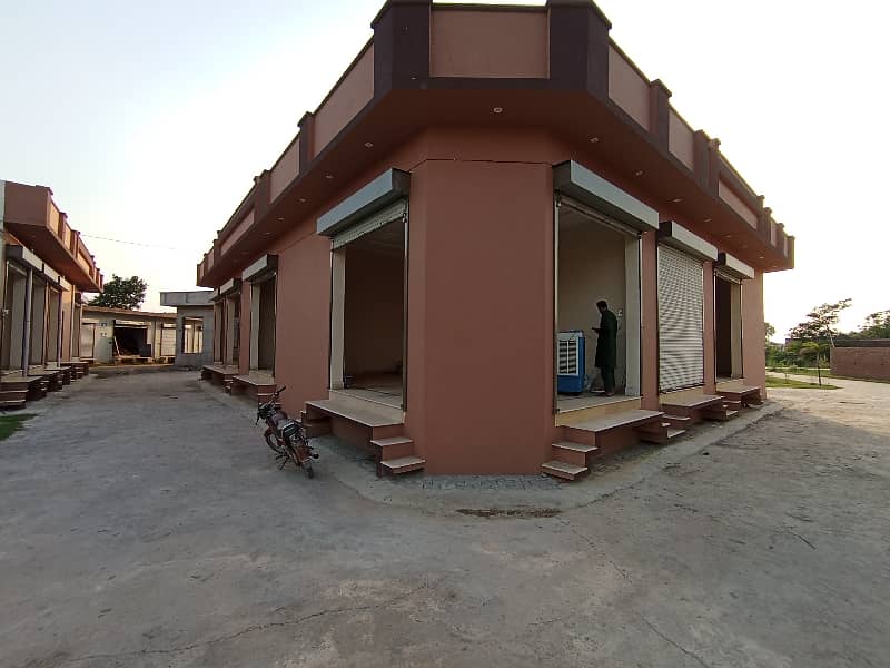 959 SFT Shop Available For Sale In Shadiwal Near Main Road, City Gujrat 13